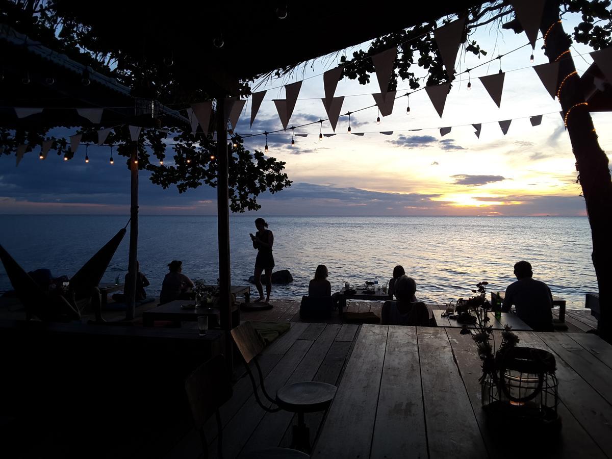 Bee Sleep Hostel Lonely Beach (Adults Only) Koh Chang Dış mekan fotoğraf